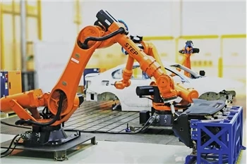 MM Modern Manufacturing Exclusive haastattelu STEP:n pääjohtajan Wu Yuhuin ka...